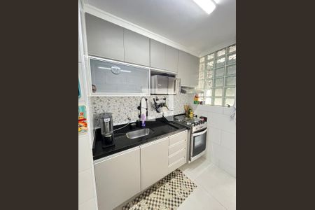 Cozinha de apartamento à venda com 2 quartos, 52m² em Jardim Celeste, São Paulo