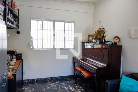 Sala 2 de casa à venda com 4 quartos, 160m² em Vila Yolanda, Osasco