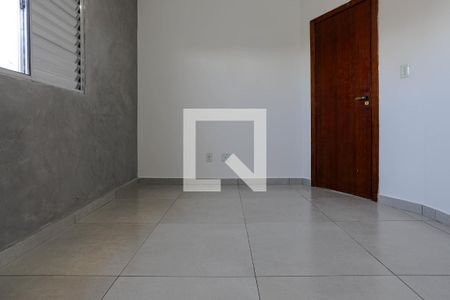 Quarto 1 de casa de condomínio para alugar com 2 quartos, 80m² em Vila Bela Flor, Mogi das Cruzes