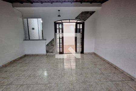 Casa à venda com 2 quartos, 150m² em Jardim Santo Alberto, Santo André