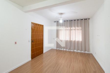 Casa para alugar com 1 quarto, 40m² em Vila Clelia, Osasco