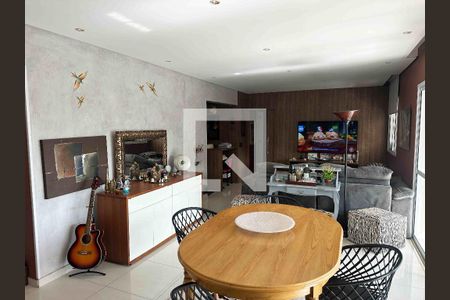 Sala de estar de apartamento para alugar com 2 quartos, 144m² em Alphaville, Santana de Parnaíba