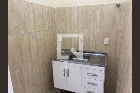 Cozinha de casa para alugar com 1 quarto, 25m² em Cidade Nova, Rio de Janeiro