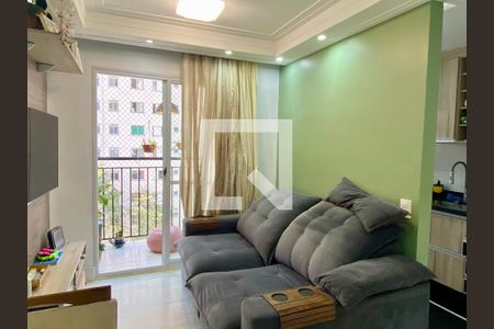 Sala de apartamento à venda com 3 quartos, 59m² em Jardim Cocaia, Guarulhos