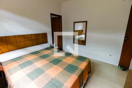 Quarto 1 de casa à venda com 3 quartos, 200m² em Jardim Piracuama, São Paulo