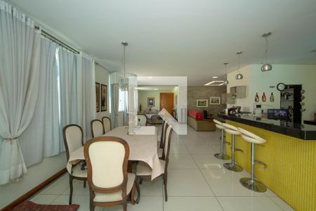 SALA de casa para alugar com 4 quartos, 235m² em Estoril, Belo Horizonte