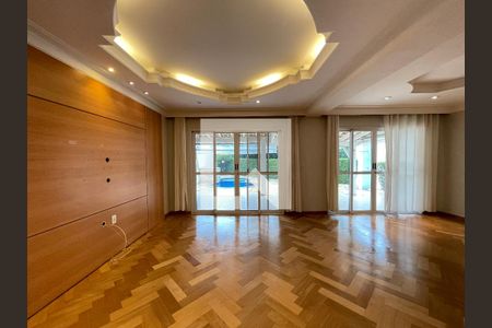 Sala de casa de condomínio para alugar com 4 quartos, 230m² em Parque dos Principes, São Paulo