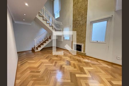 Sala de casa de condomínio para alugar com 4 quartos, 230m² em Parque dos Principes, São Paulo