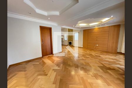 Sala de casa de condomínio para alugar com 4 quartos, 230m² em Parque dos Principes, São Paulo