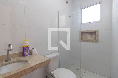 Banheiro de apartamento à venda com 1 quarto, 27m² em Vila Mazzei, São Paulo