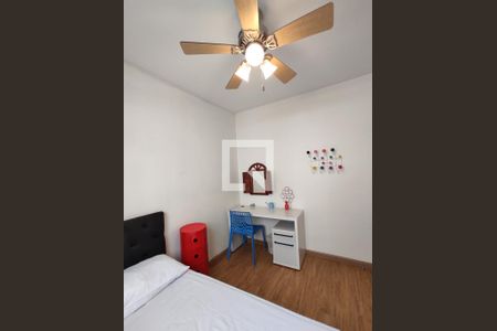 Quarto  1 de apartamento à venda com 2 quartos, 45m² em Califórnia, Contagem