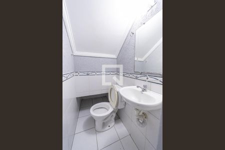 Lavabo de casa para alugar com 3 quartos, 239m² em Jardim Ponte Rasa, São Paulo