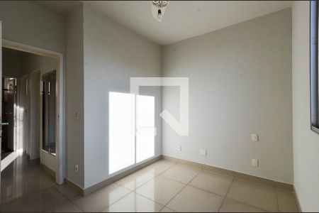 Quarto 2 de apartamento para alugar com 3 quartos, 70m² em Santa Efigênia, Belo Horizonte