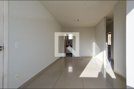 Sala Ambientes de apartamento para alugar com 3 quartos, 70m² em Santa Efigênia, Belo Horizonte