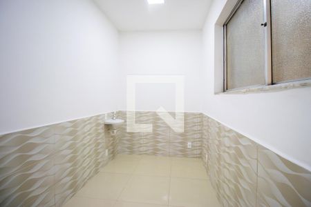 Quarto 1 de casa para alugar com 4 quartos, 68m² em Bonsucesso, Rio de Janeiro