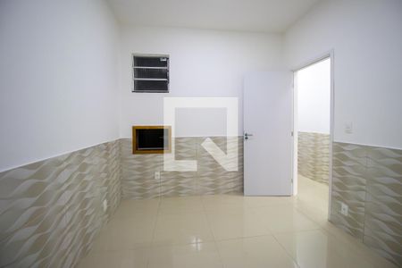 Quarto 2 de casa para alugar com 4 quartos, 68m² em Bonsucesso, Rio de Janeiro