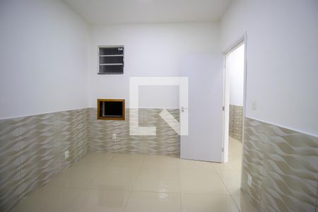 Quarto 2 de casa para alugar com 4 quartos, 68m² em Bonsucesso, Rio de Janeiro