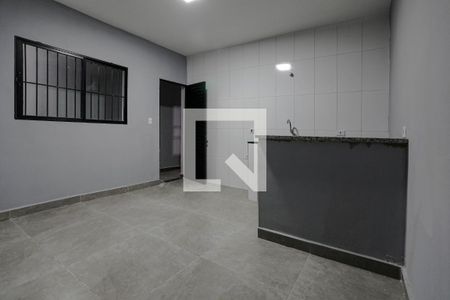 Sala de kitnet/studio para alugar com 2 quartos, 60m² em Jundiapeba, Mogi das Cruzes