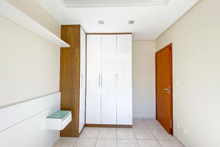 Apartamento para alugar com 3 quartos, 70m² em Jardim Riacho das Pedras, Contagem