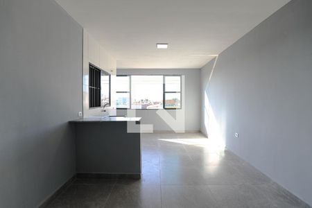 Sala de kitnet/studio para alugar com 1 quarto, 45m² em Jundiapeba, Mogi das Cruzes