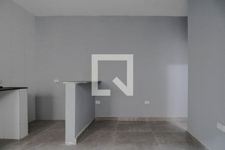 Sala de kitnet/studio para alugar com 2 quartos, 60m² em Jundiapeba, Mogi das Cruzes
