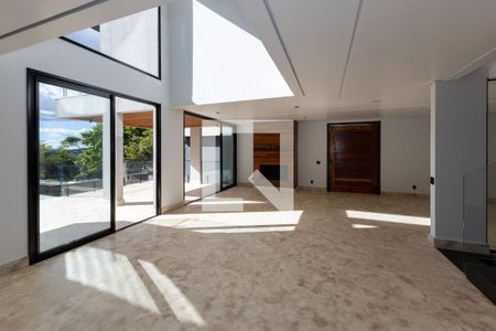 Sala 1 de casa de condomínio à venda com 5 quartos, 560m² em Chácara Silveira Ramos, Nova Lima