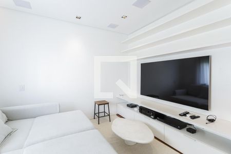 Sala de TV de apartamento para alugar com 2 quartos, 148m² em Vila Nova Conceição, São Paulo