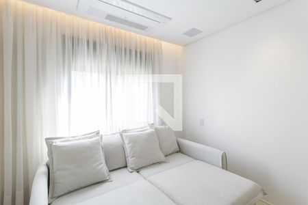 Sala de TV de apartamento para alugar com 2 quartos, 148m² em Vila Nova Conceição, São Paulo