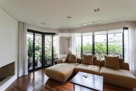 Sala de apartamento para alugar com 2 quartos, 148m² em Vila Nova Conceição, São Paulo