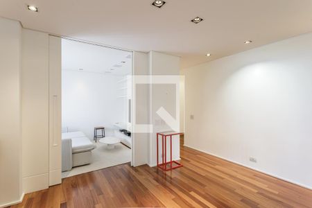 Sala de apartamento para alugar com 2 quartos, 148m² em Vila Nova Conceição, São Paulo