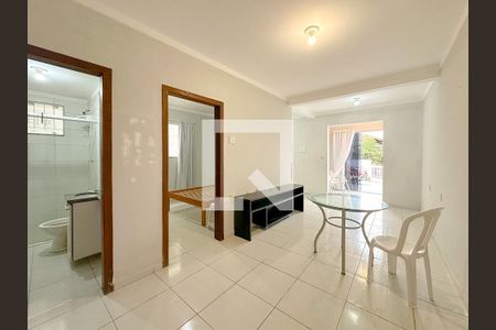 Sala de apartamento para alugar com 2 quartos, 67m² em Ingleses do Rio Vermelho, Florianópolis