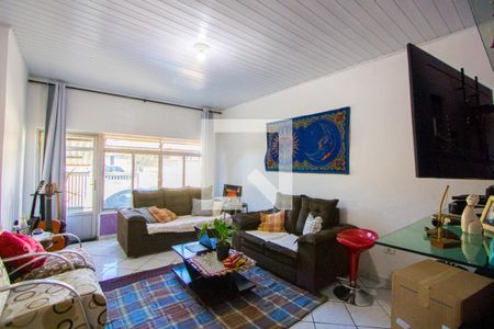 Casa à venda com 4 quartos, 279m² em Jardim Silvana, Santo André