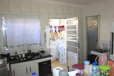 Cozinha de casa para alugar com 2 quartos, 56m² em Jardim Adriana, Guarulhos
