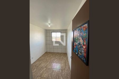 Quarto de apartamento à venda com 2 quartos, 40m² em Mário Quintana, Porto Alegre