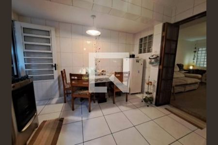 Casa à venda com 3 quartos, 135m² em Vila Suzana, São Paulo