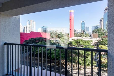 Varanda de kitnet/studio à venda com 1 quarto, 25m² em Vila Cordeiro, São Paulo