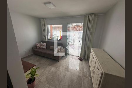 Sala de casa de condomínio para alugar com 4 quartos, 110m² em Praia do Flamengo, Salvador