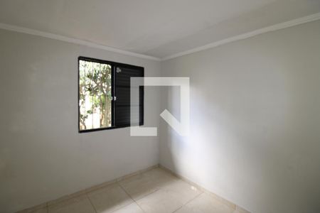 Quarto 1 de apartamento para alugar com 2 quartos, 42m² em Conjunto Residencial José Bonifácio, São Paulo