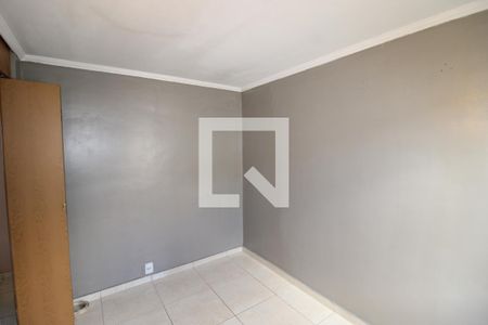 Quarto 2 de apartamento para alugar com 2 quartos, 42m² em Conjunto Residencial José Bonifácio, São Paulo