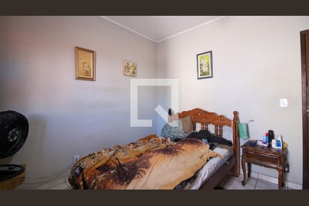 Casa à venda com 5 quartos, 188m² em Vila Antonieta, São Paulo