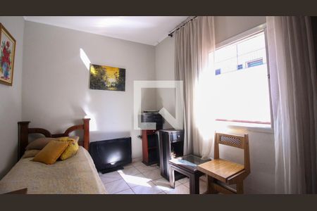 Casa à venda com 5 quartos, 188m² em Vila Antonieta, São Paulo