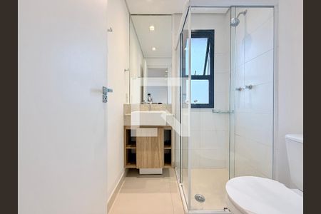 Banheiro  de kitnet/studio para alugar com 1 quarto, 38m² em Campo Belo, São Paulo