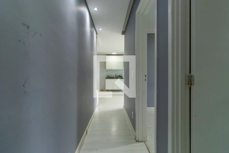 Corredor de apartamento para alugar com 2 quartos, 47m² em Chácara Granja Velha, Cotia