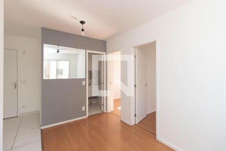 Sala de apartamento para alugar com 2 quartos, 35m² em Parque Vitoria, São Paulo