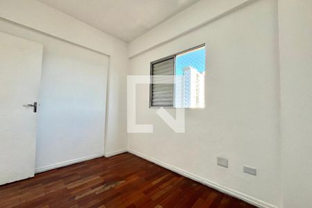 Suite de apartamento para alugar com 2 quartos, 50m² em Vila Mira, São Paulo