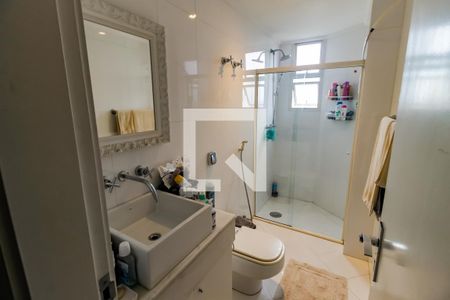 Banheiro Corredor de apartamento à venda com 3 quartos, 117m² em Real Parque, São Paulo