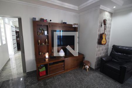 Sala de casa à venda com 3 quartos, 500m² em Riacho das Pedras, Contagem