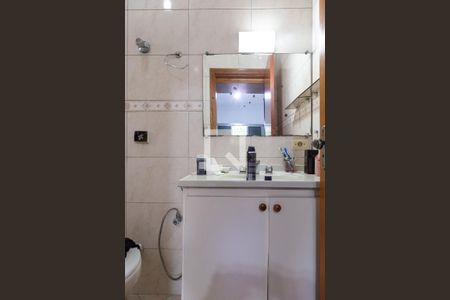 Banheiro do Quarto 1 suíte de casa para alugar com 4 quartos, 79m² em Jardim Rosa de Franca, Guarulhos