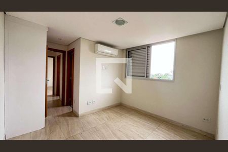 Apartamento à venda com 3 quartos, 108m² em Itapoã, Belo Horizonte