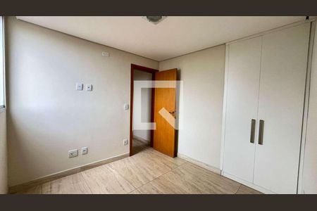 Apartamento à venda com 3 quartos, 108m² em Itapoã, Belo Horizonte